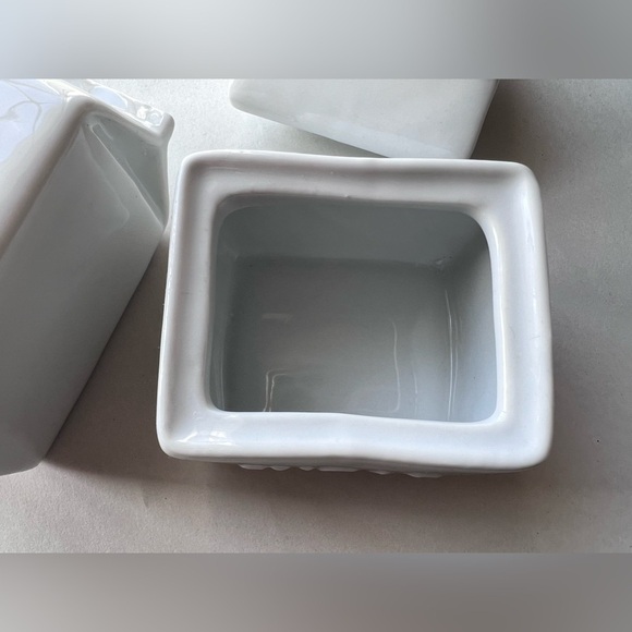 Fitz and Floyd Sugar Bowl and Creamer Everyday White Porcelain - Picture 4 of 6